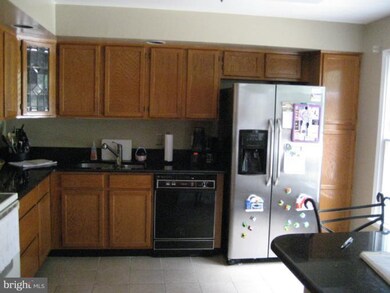 14105 Gullivers Trail, Bowie, MD 20720 - photo 4