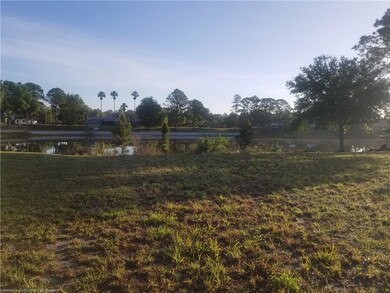 828 Lake Betty Dr, Lake Placid, FL 33852 - photo 2