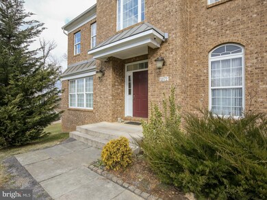 1872 Clayton Ridge Dr, Winchester, VA 22601 - photo 4