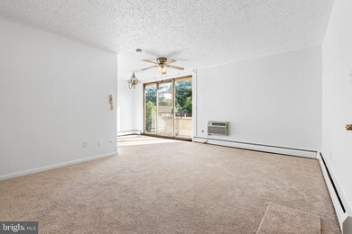 100 E Glenolden Ave unit R19, Glenolden, PA 19036 - photo 3