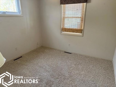 2109 E Spruce St, Algona, IA 50511 - photo 7