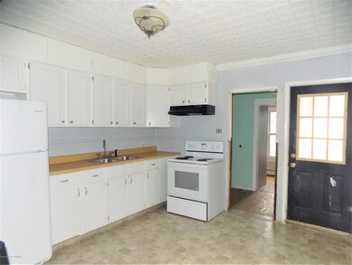 1003 Acker Ave, Scranton, PA 18504 - photo 2