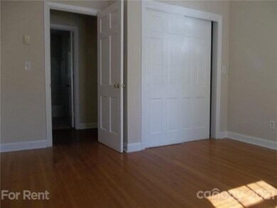 4227 Walker Rd unit 6, Charlotte, NC 28211 - photo 5