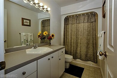 8710 Ridgebluff Dr SW, Byron Center, MI 49315 - photo 7