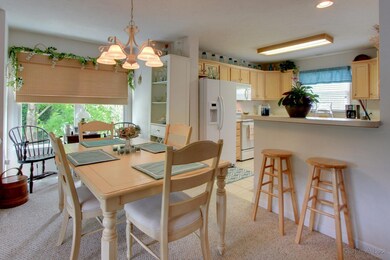 515 Cambridge Court_kitchen 3