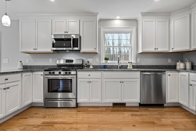 55 Ash Swamp Rd, Newmarket, NH 03857 - photo 4