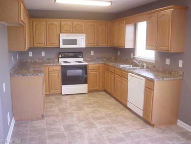 1974 Foxfire Rd, Asheboro, NC 27205 - photo 2