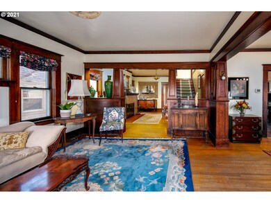 810 E 7th St, the Dalles, OR 97058 - photo 4