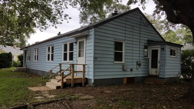 814 Kingsporte Ave, La Porte, IN 46350 - photo 2