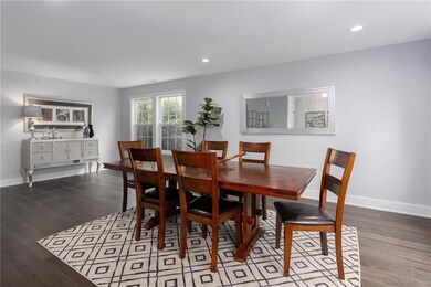 10264 Lothbury Cir, Fishers, IN 46037 - photo 3