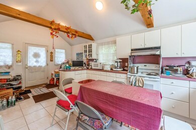 51 W Donellan Rd, Hampton Bays, NY 11946 - photo 4