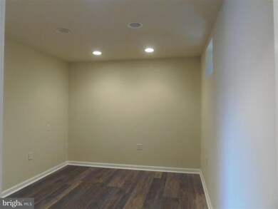 302 Hupps Hill Ct, Strasburg, VA 22657 - photo 3