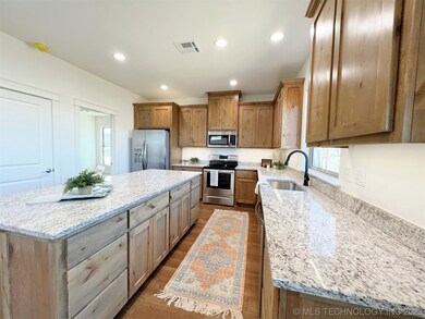 775 E Finley Ridge Dr, Tahlequah, OK 74464 - photo 6