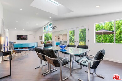 22705 Crespi St, Woodland Hills, CA 91364 - photo 6