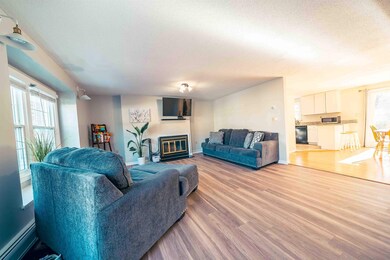 115 Fieldstone Dr, Londonderry, NH 03053 - photo 3