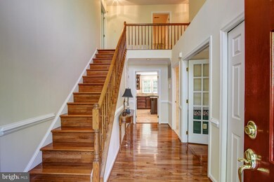 7925 Bressingham Dr, Fairfax Station, VA 22039 - photo 3