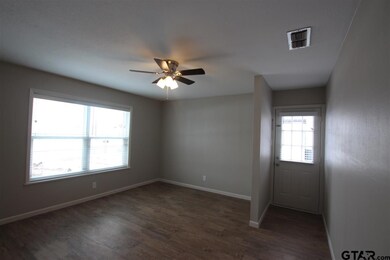 11608 11608 Cr 215, Tyler, TX 75707 - photo 5