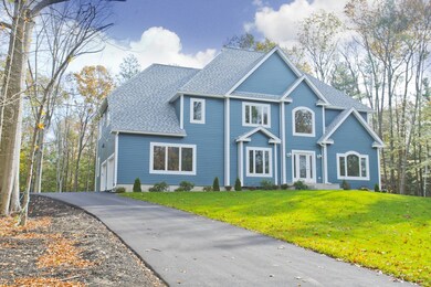 125 Lindenridge Rd, Amherst, MA 01002 - photo 2