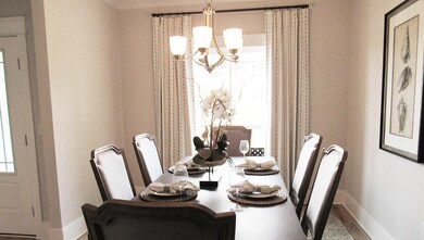 Grande Pointe Model - Dinning Room