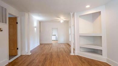 Home in Town, Thayer, MO10