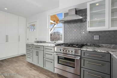 41 Locust St, Greenwich, CT 06830 - photo 5