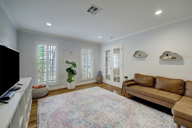 1023 Cheshire Ln, Houston, TX 77018 - photo 7