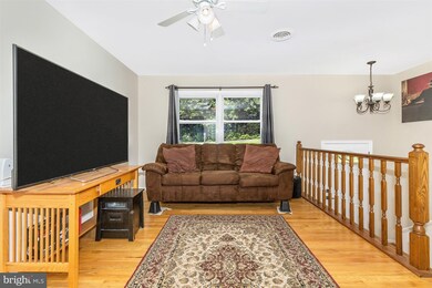 4303 Calvert Cir, Frederick, MD 21703 - photo 5