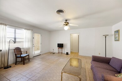 10422 Timberoak Dr, Houston, TX 77043 - photo 7