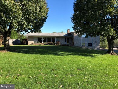 2910 Philadelphia Ave, Chambersburg, PA 17201 - photo 2