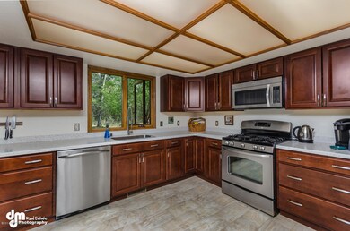 2300 E Village Lp Wasilla AK-large-004-K