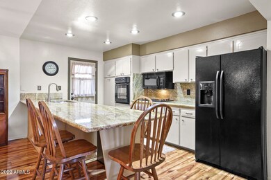 8--Kitchen