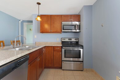 14 Cassell St, Lewiston, ME 04240 - photo 4