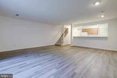 3735 Madison Ln unit B, Falls Church, VA 22041 - photo 6