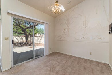 Custom Plaster Design in Dining Area