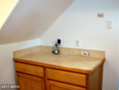 140 Polk Dr, Manassas Park, VA 20111 - photo 5