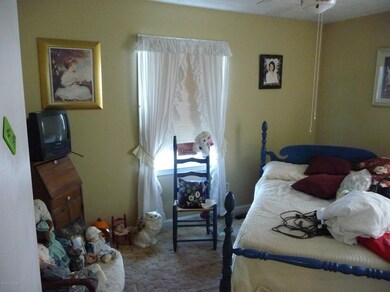 9113 Brandywyne Dr, Louisville, KY 40291 - photo 7