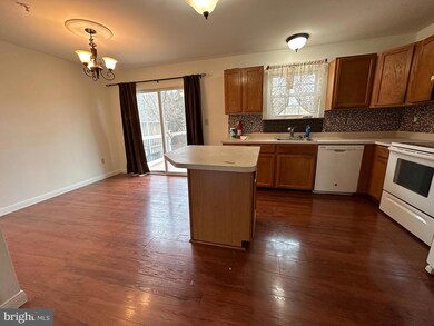 1238 Splashing Brook Dr, Abingdon, MD 21009 - photo 5