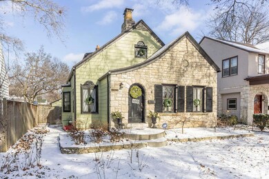 2406 Havenwood Dr N, Columbus, OH 43209 - photo 2