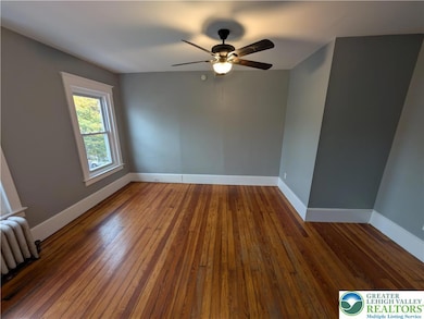 Middle bedroom off living room