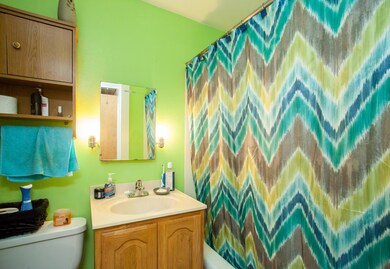 712_state_st_MLS_HID1102170_ROOMbathroom