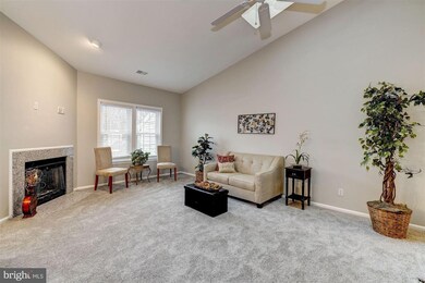 12891 Grays Pointe Rd unit C, Fairfax, VA 22033 - photo 5