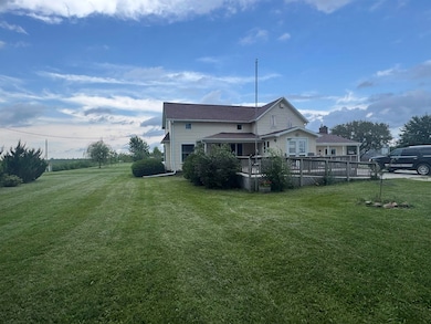 8138 Schenk Rd, Waterloo, IA 50703 - photo 3