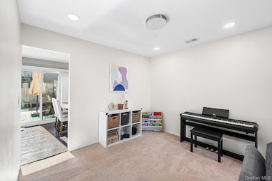 28 Berry Ct unit 576, Staten Island, NY 10309 - photo 7