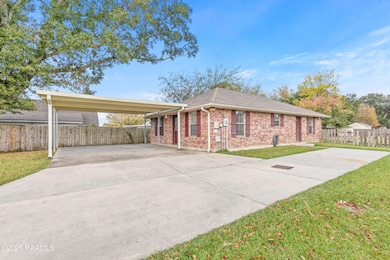 105 E Pamela Dr, Lafayette, LA 70506 - photo 3