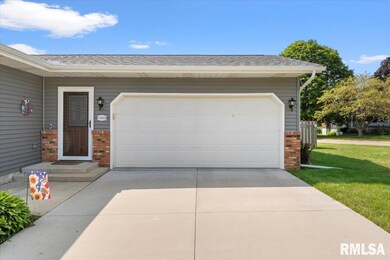 1433 W 48th St, Davenport, IA 52806 - photo 7