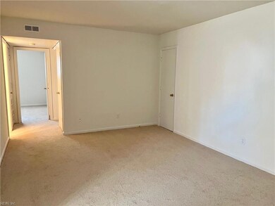 1307 Cypress Ave unit 103, Virginia Beach, VA 23451 - photo 3
