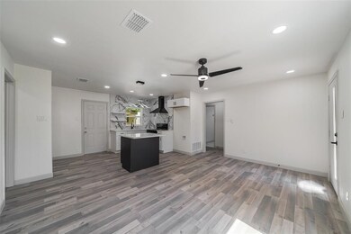 826 Chickasaw Trace, Grand Prairie, TX 75051 - photo 7