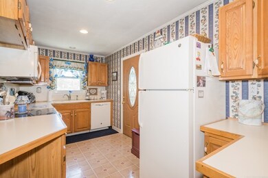 83 Jolicoeur Ave, Spencer, MA 01562 - photo 4