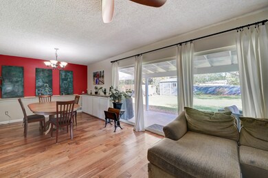 1218 E 2nd St-31