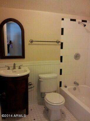 9th Street Main Bath